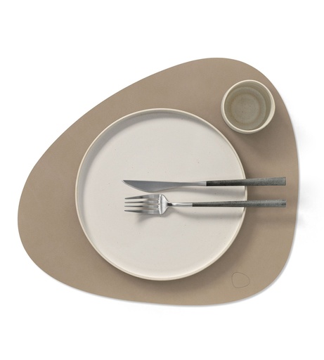 LINDDNA - Set de table Curve L Clay (Brown)